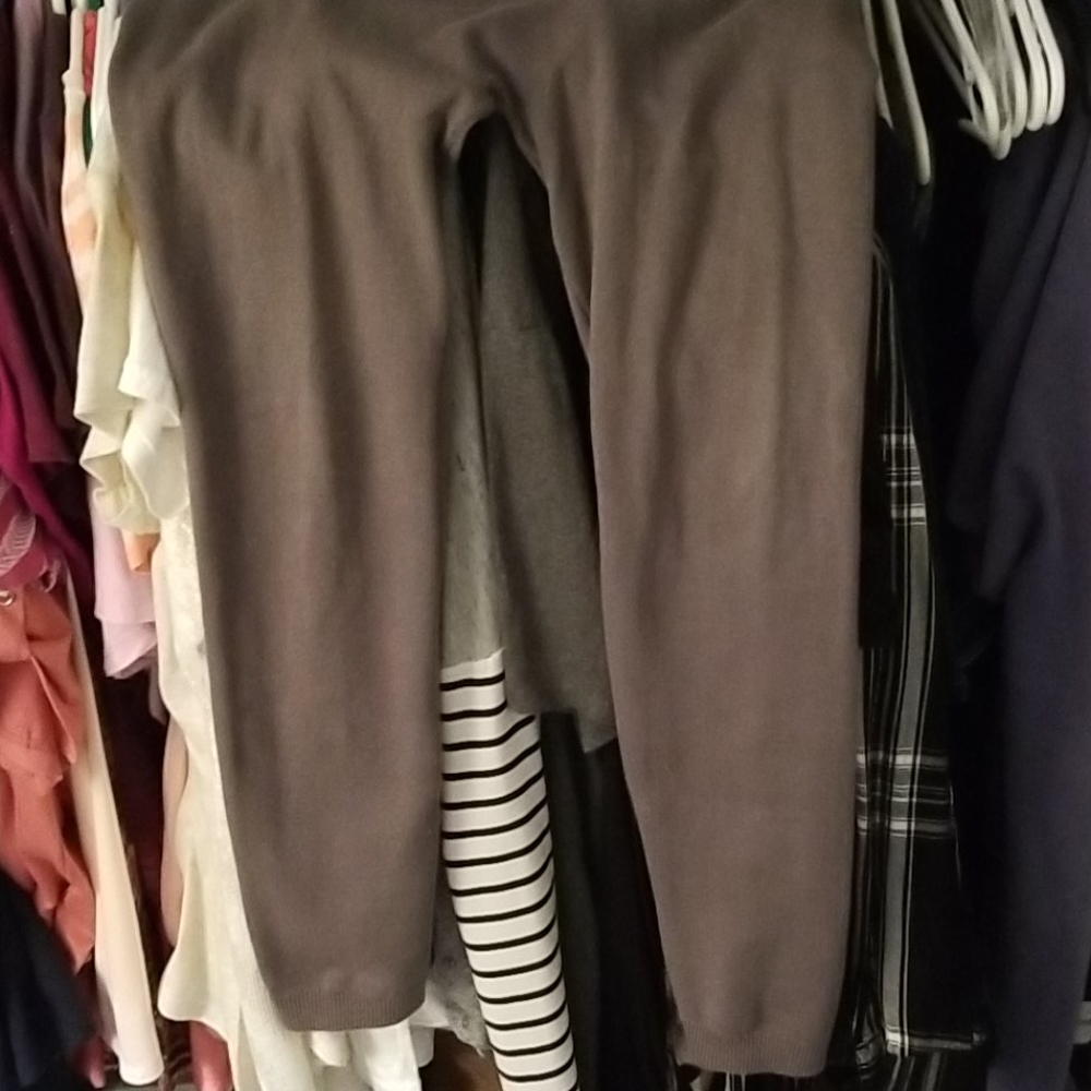 Grey cotton leggings